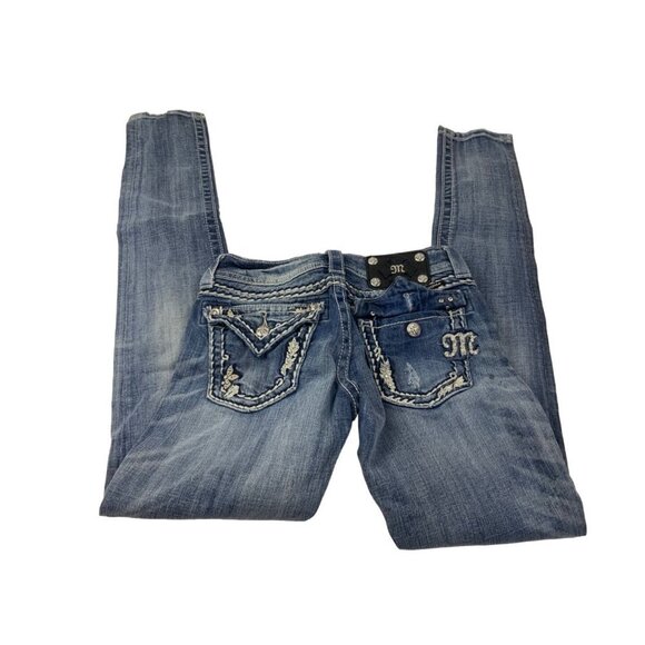 Miss Me Skinny Low Rise Jeans Sz 25 Embellished Bling Pockets Y2K Rodeo - Picture 1 of 4